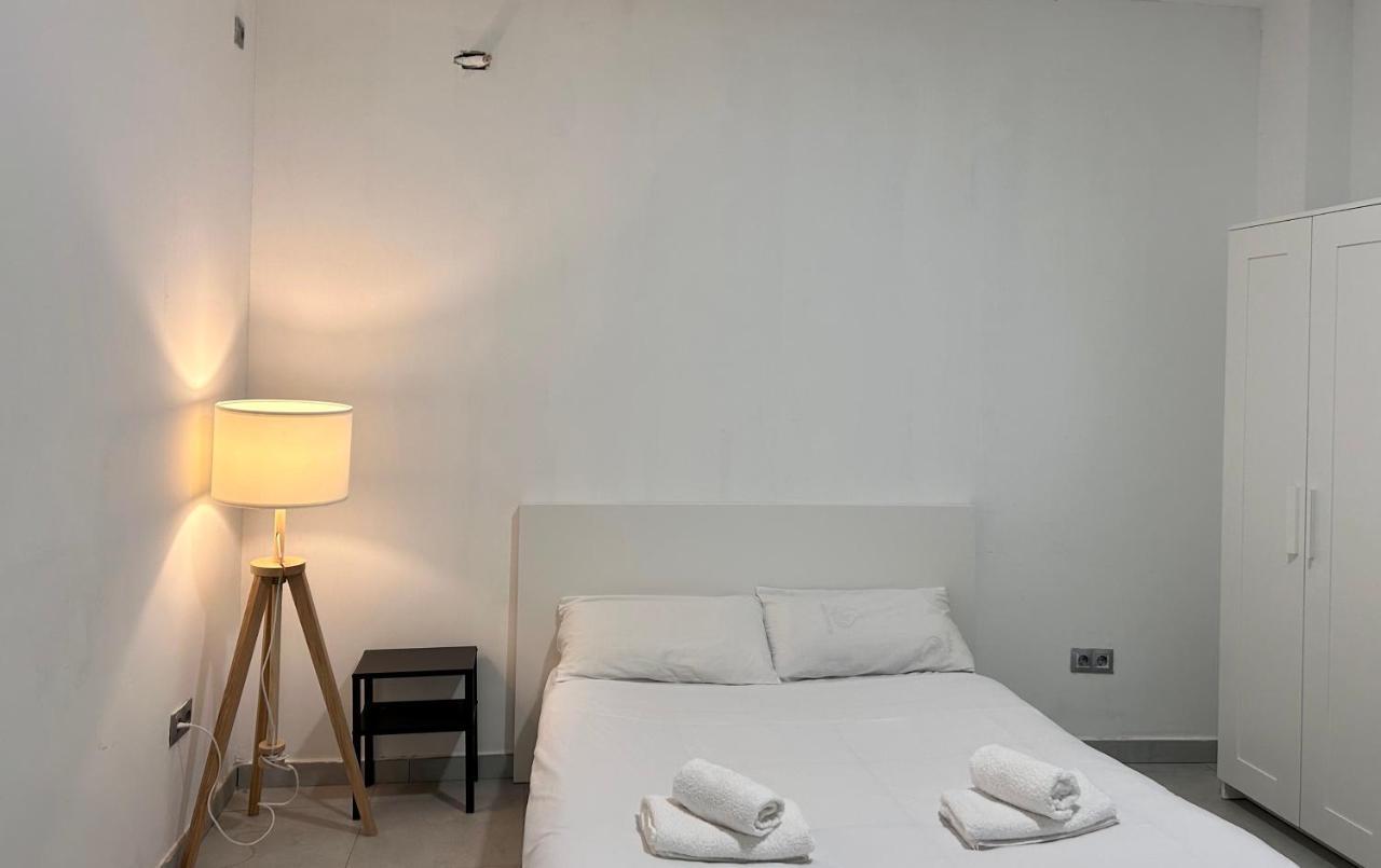 Hostel Ramon Lujan 91 Μαδρίτη Εξωτερικό φωτογραφία